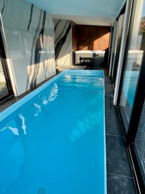 Piscine Et Jacuzzi Loft Ravissant Dans Une Maison Basque アングレット エクステリア 写真